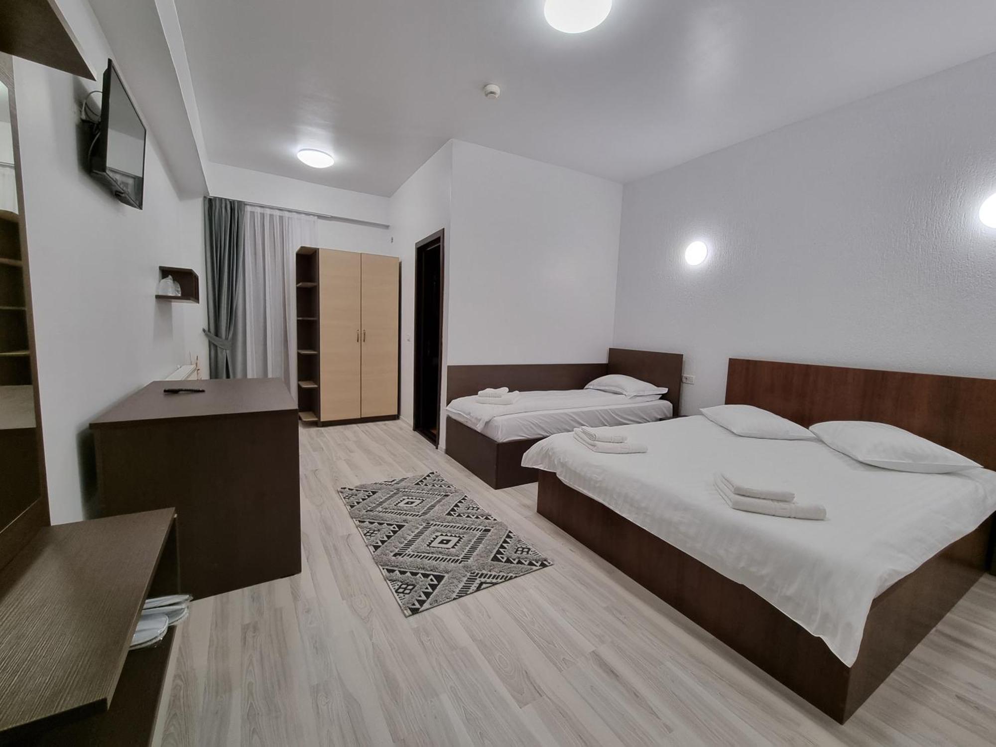 Hotel Perla Oltului Căciulata Exterior foto