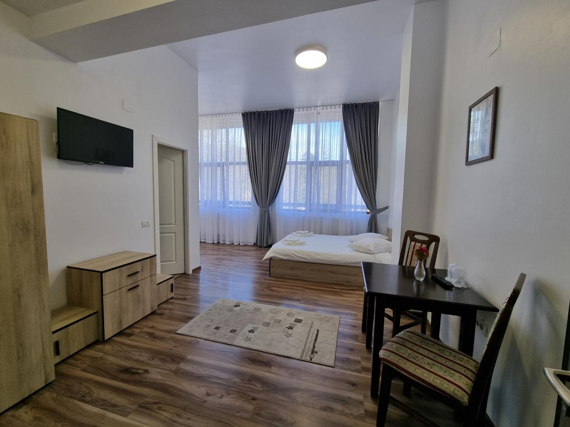 Hotel Perla Oltului Căciulata Exterior foto