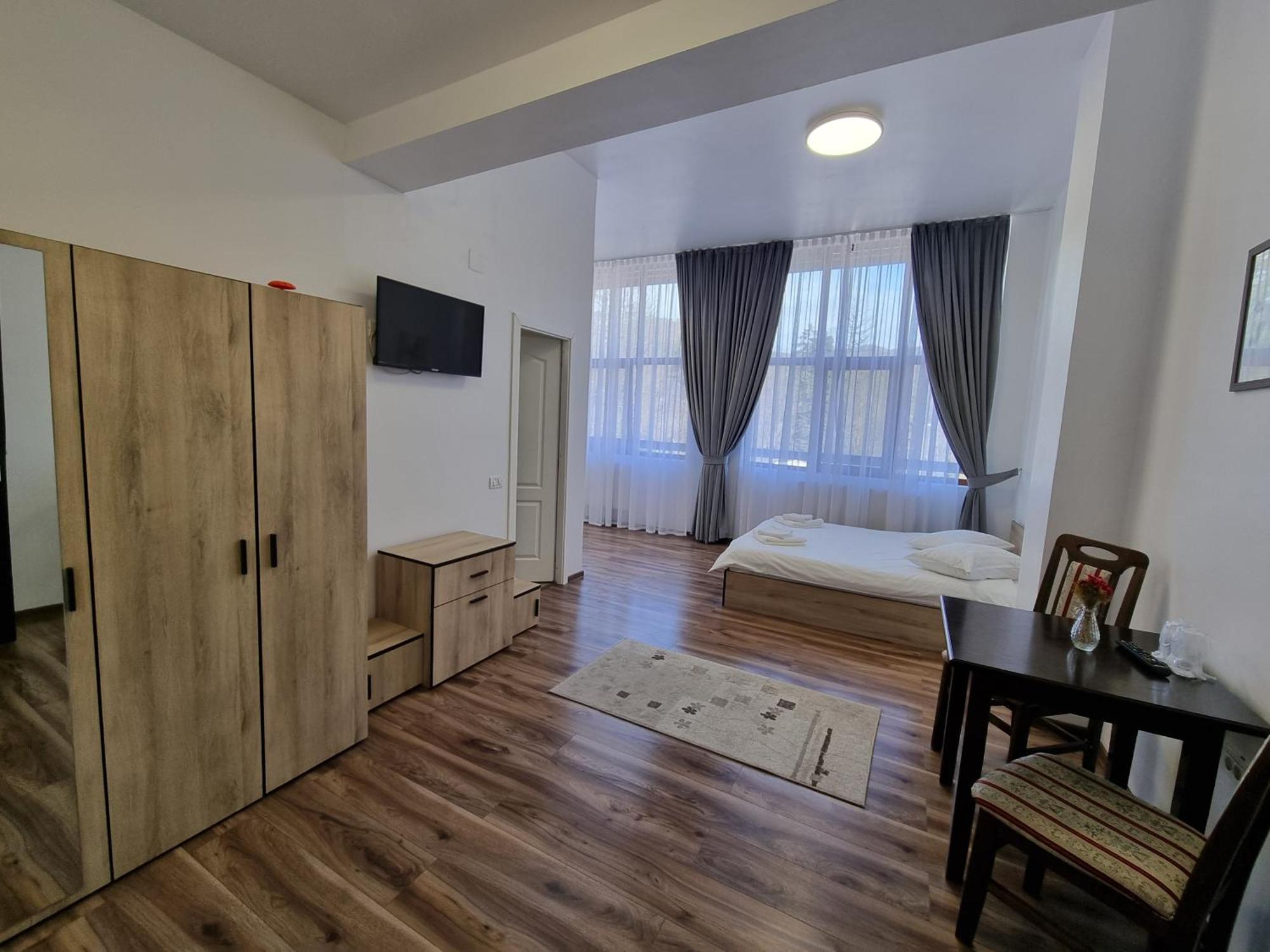 Hotel Perla Oltului Căciulata Exterior foto