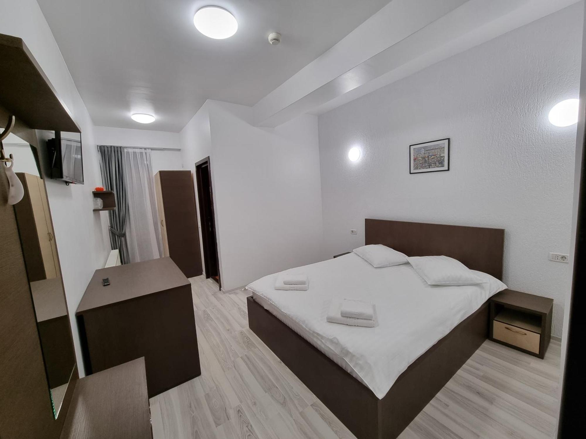 Hotel Perla Oltului Căciulata Exterior foto