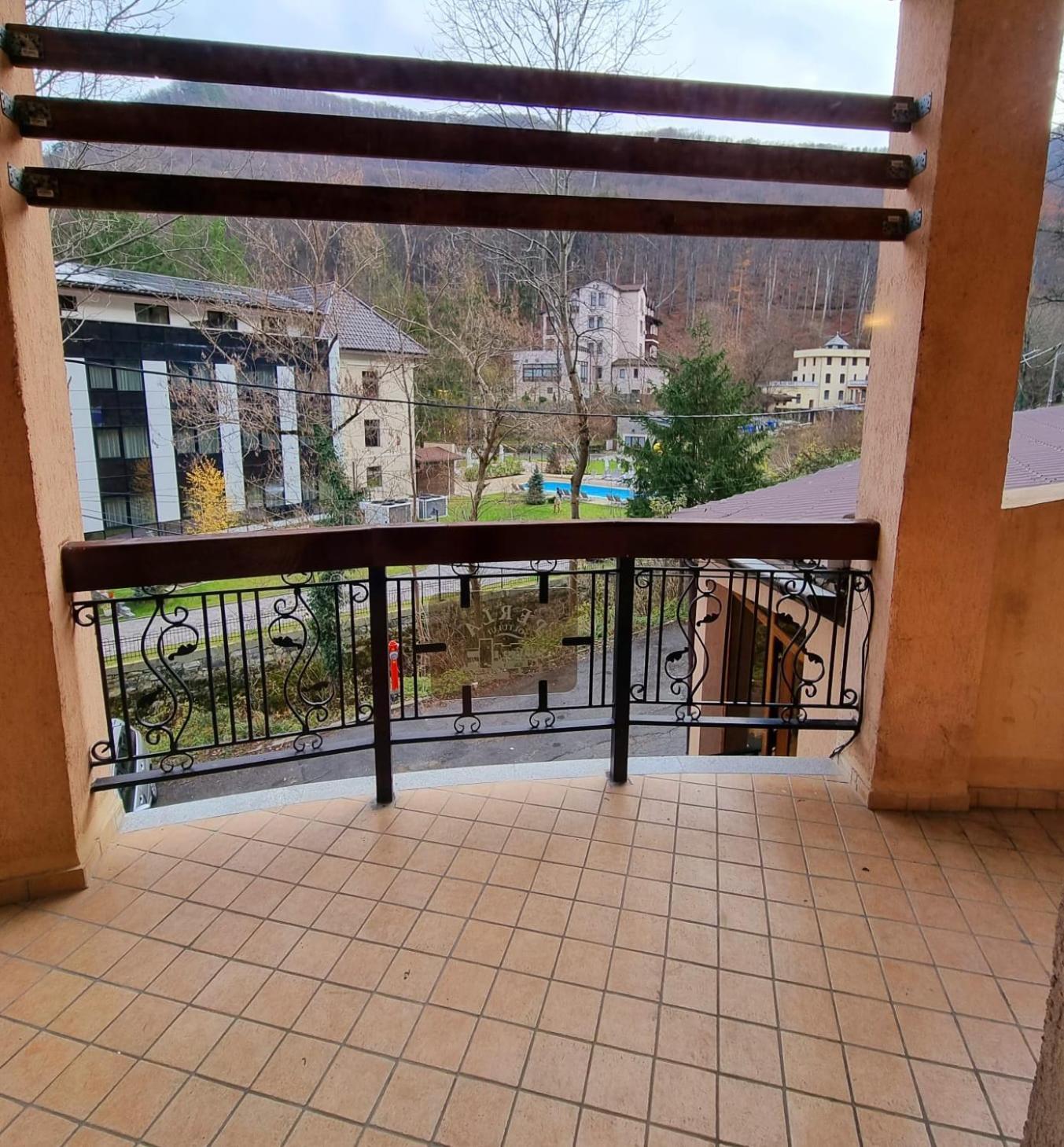 Hotel Perla Oltului Căciulata Exterior foto